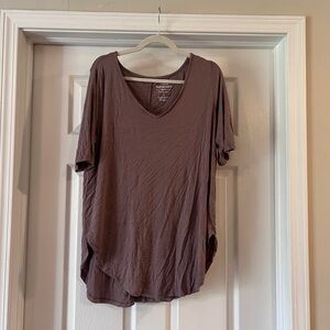 Torrid V-Neck Short Sleeve Tee in Mauve Brown